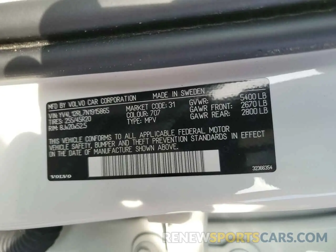 13 Photograph of a damaged car YV4L12RL7N1915865 VOLVO XC60 B5 IN 2022