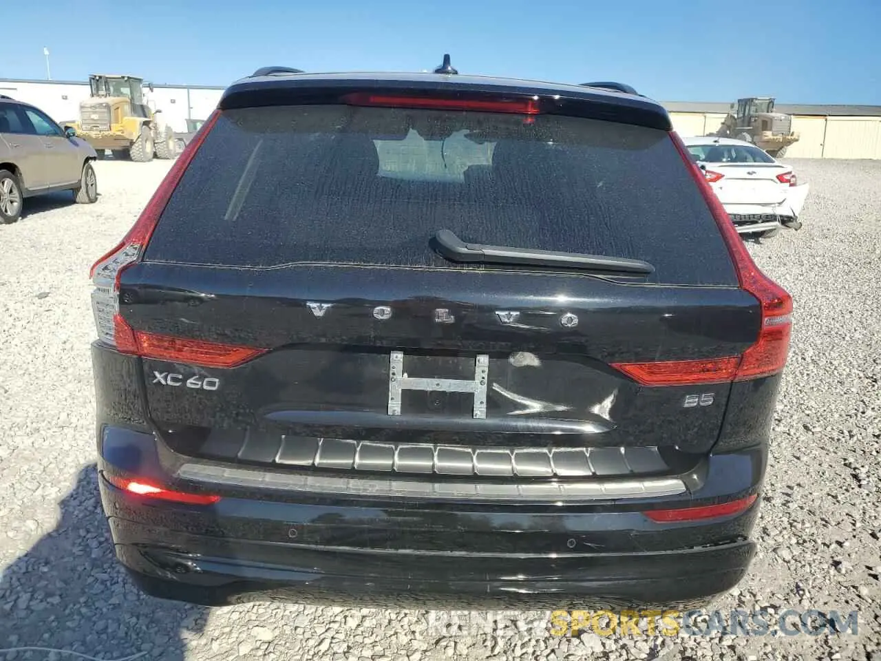 6 Photograph of a damaged car YV4L12DK6N1972931 VOLVO XC60 B5 MO 2022