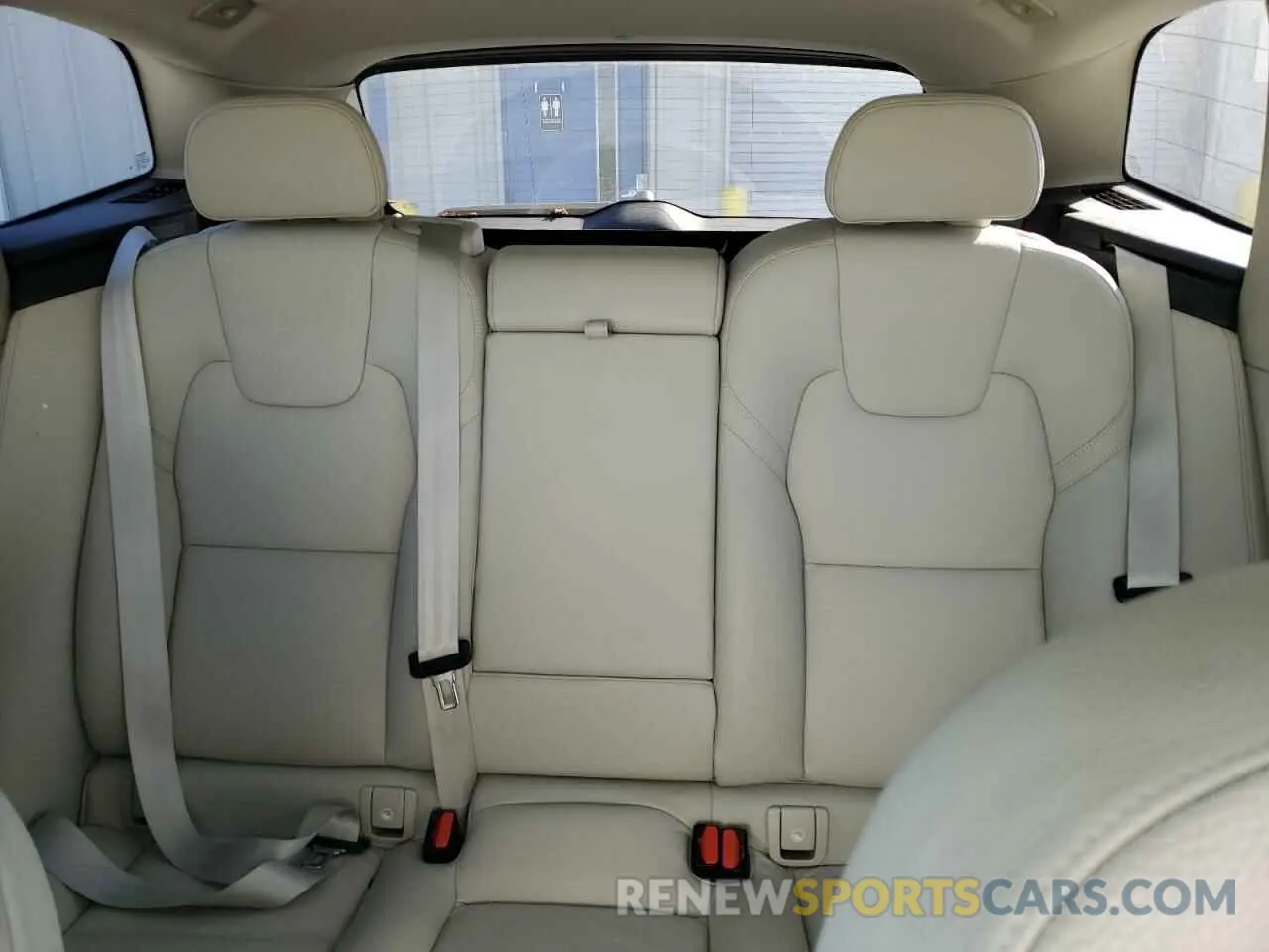 10 Фотография поврежденного автомобиля YV4L12RK1N1036241 VOLVO XC60 B5 MO 2022
