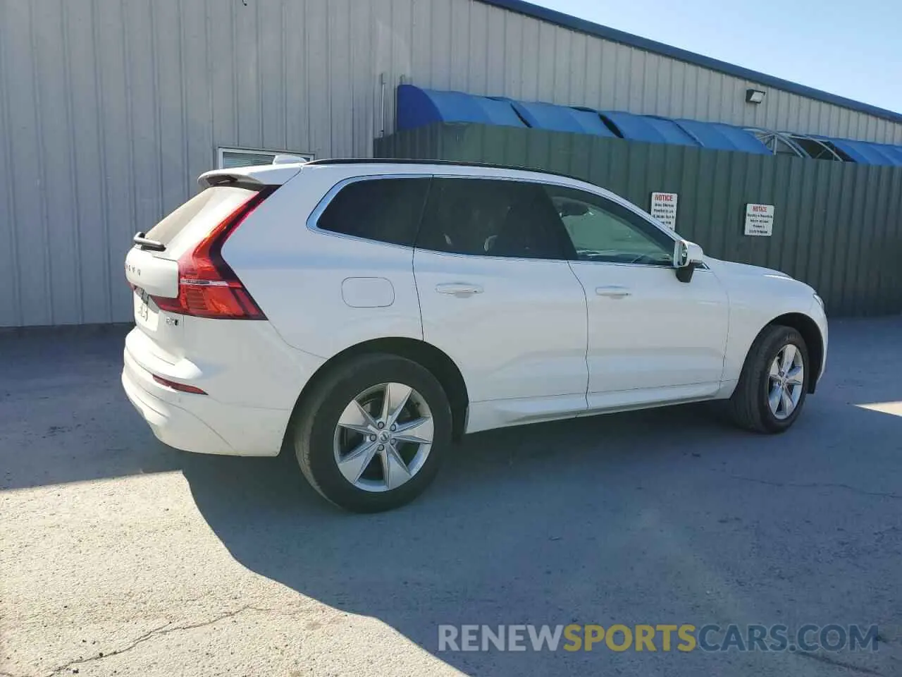 3 Фотография поврежденного автомобиля YV4L12RK1N1036241 VOLVO XC60 B5 MO 2022
