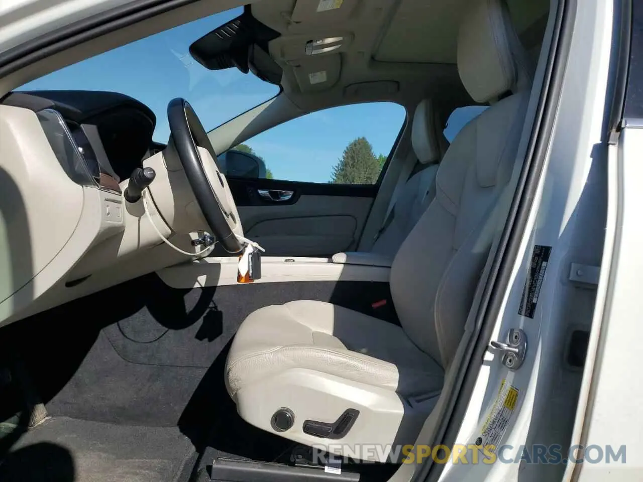 7 Фотография поврежденного автомобиля YV4L12RK1N1036241 VOLVO XC60 B5 MO 2022