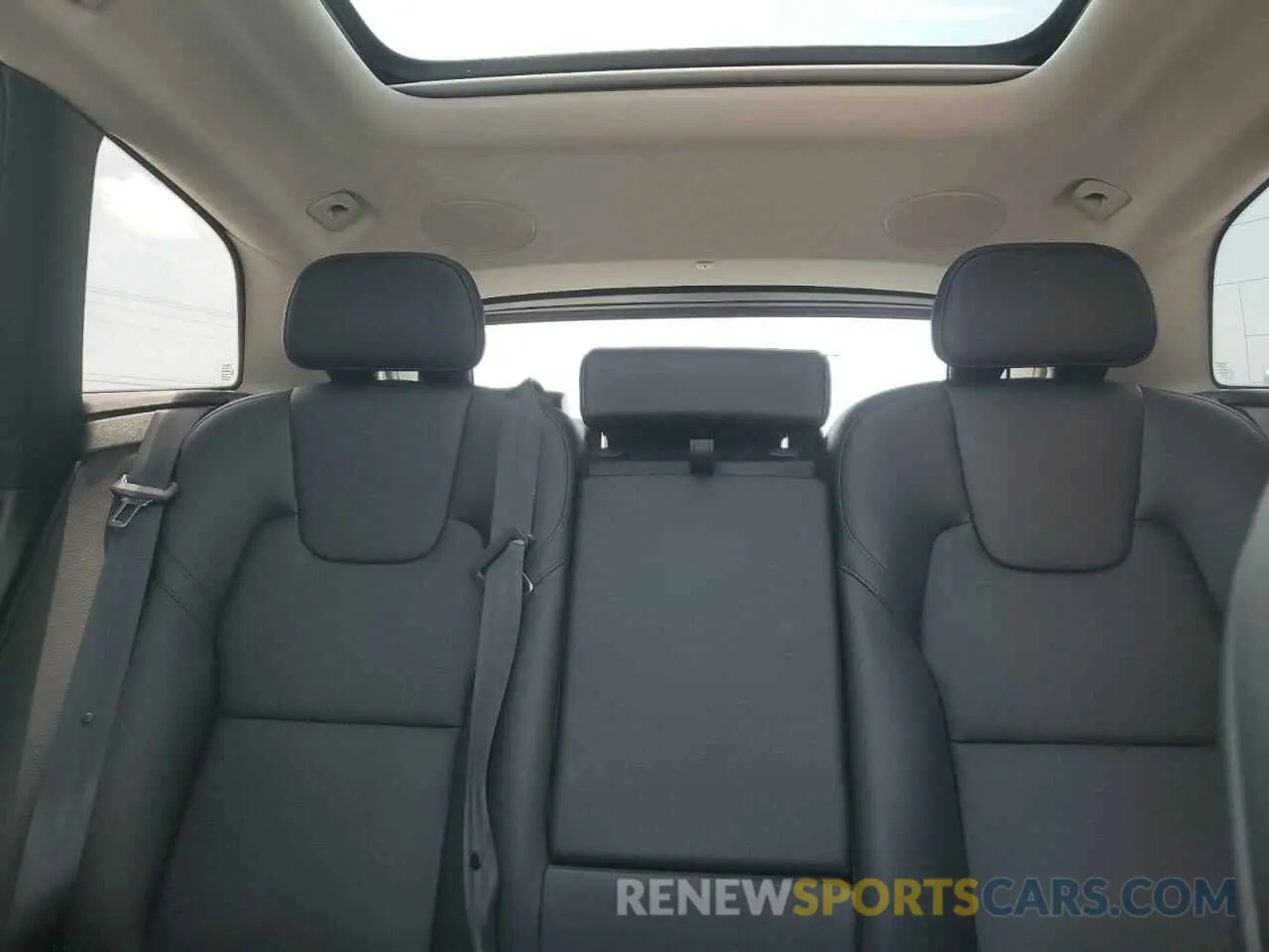 10 Фотография поврежденного автомобиля YV4L12RK7N1082043 VOLVO XC60 B5 MO 2022