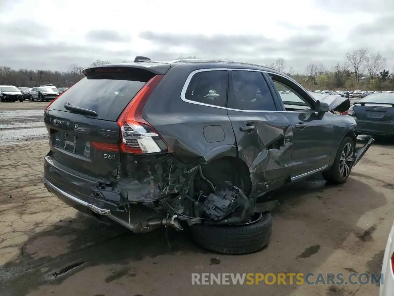 3 Photograph of a damaged car YV4062RL8N1905916 VOLVO XC60 B6 IN 2022