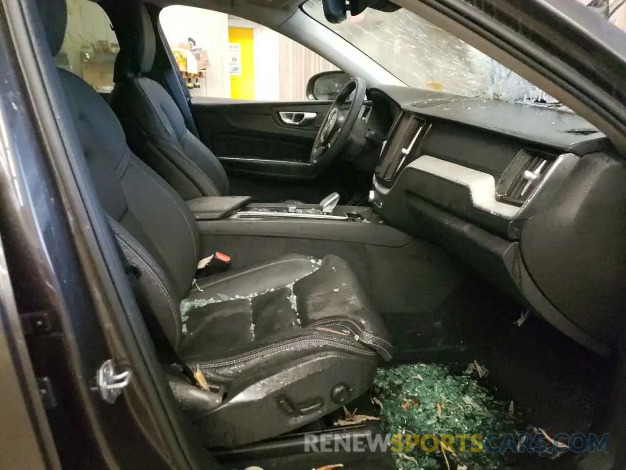 5 Фотография поврежденного автомобиля YV4062RLXN1941686 VOLVO XC60 B6 IN 2022