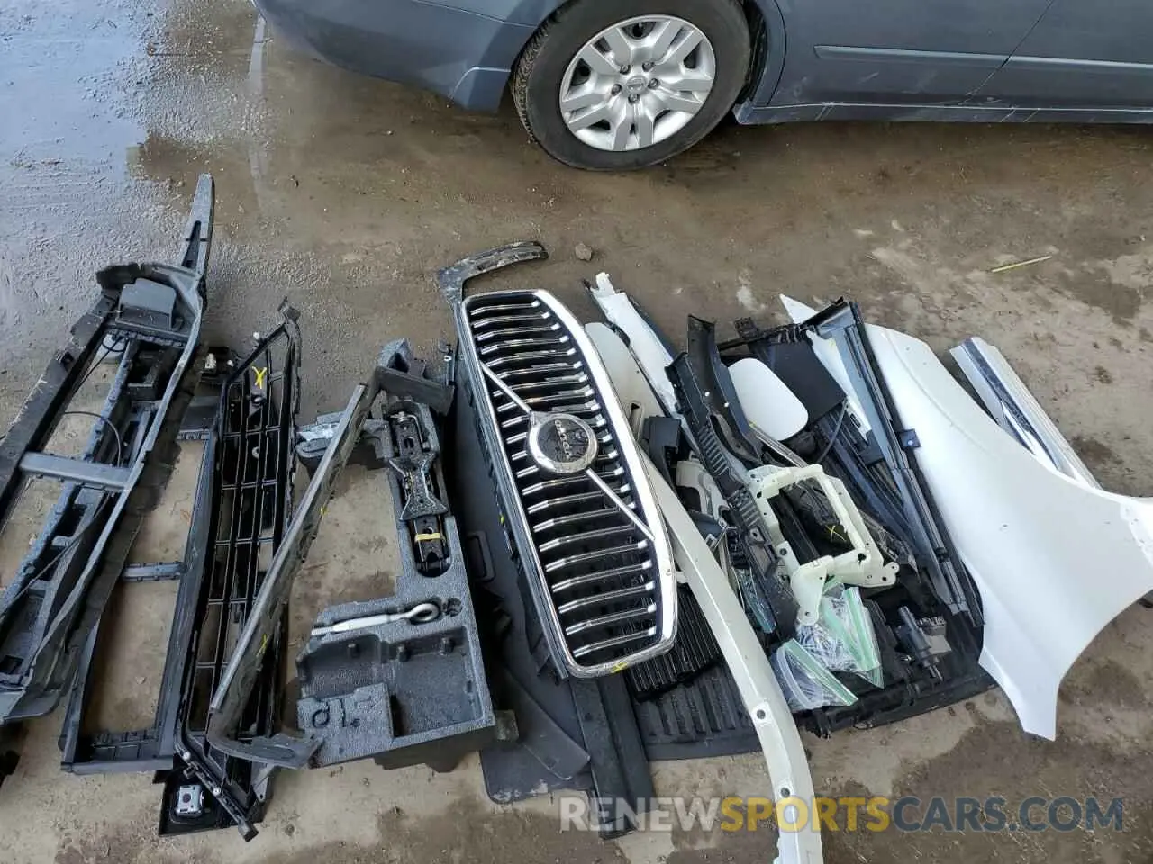 13 Фотография поврежденного автомобиля YV4062RLXN1954213 VOLVO XC60 B6 IN 2022