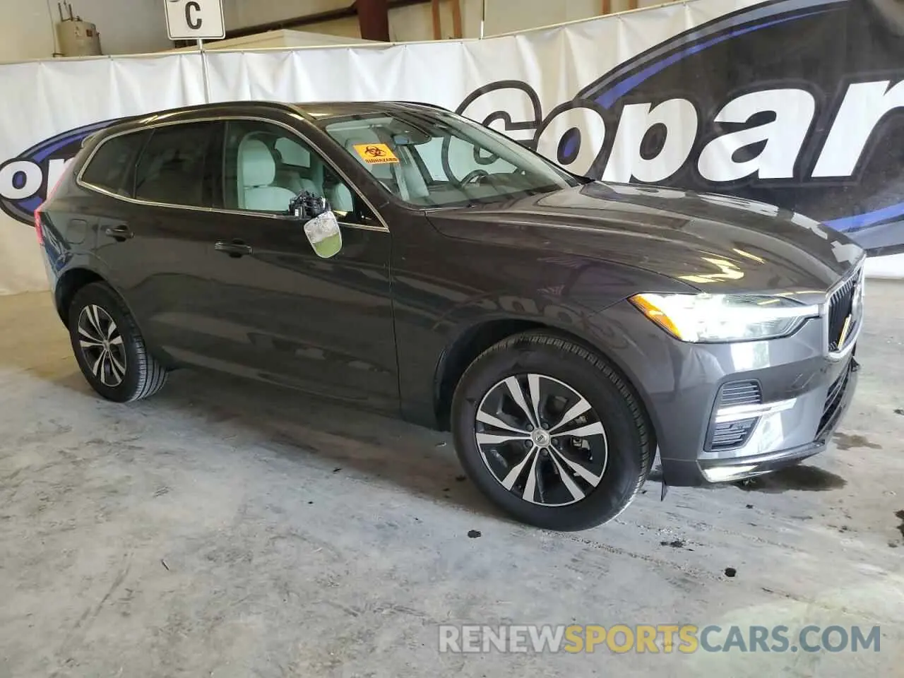 4 Photograph of a damaged car YV4L12RK6P1369828 VOLVO XC60 CORE 2023