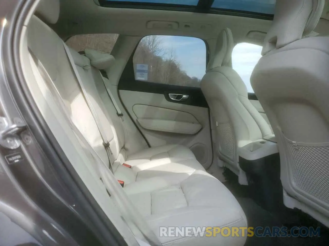 11 Фотография поврежденного автомобиля YV4L12RV5P1369300 VOLVO XC60 CORE 2023