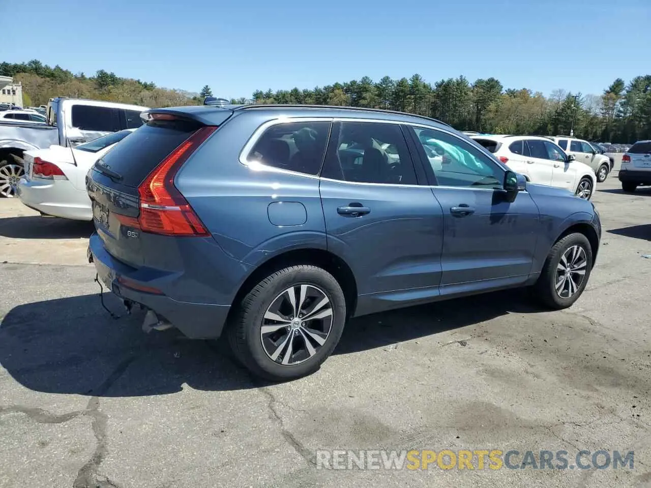 3 Фотография поврежденного автомобиля YV4L12RV9P1321315 VOLVO XC60 CORE 2023