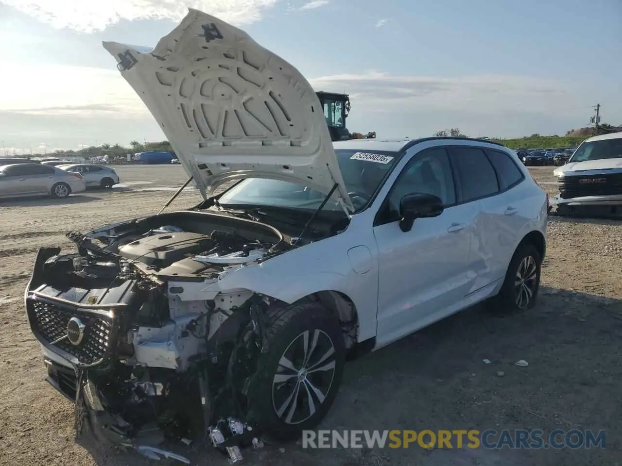 1 Photograph of a damaged car YV4H60DK5R1946421 VOLVO XC60 CORE 2024