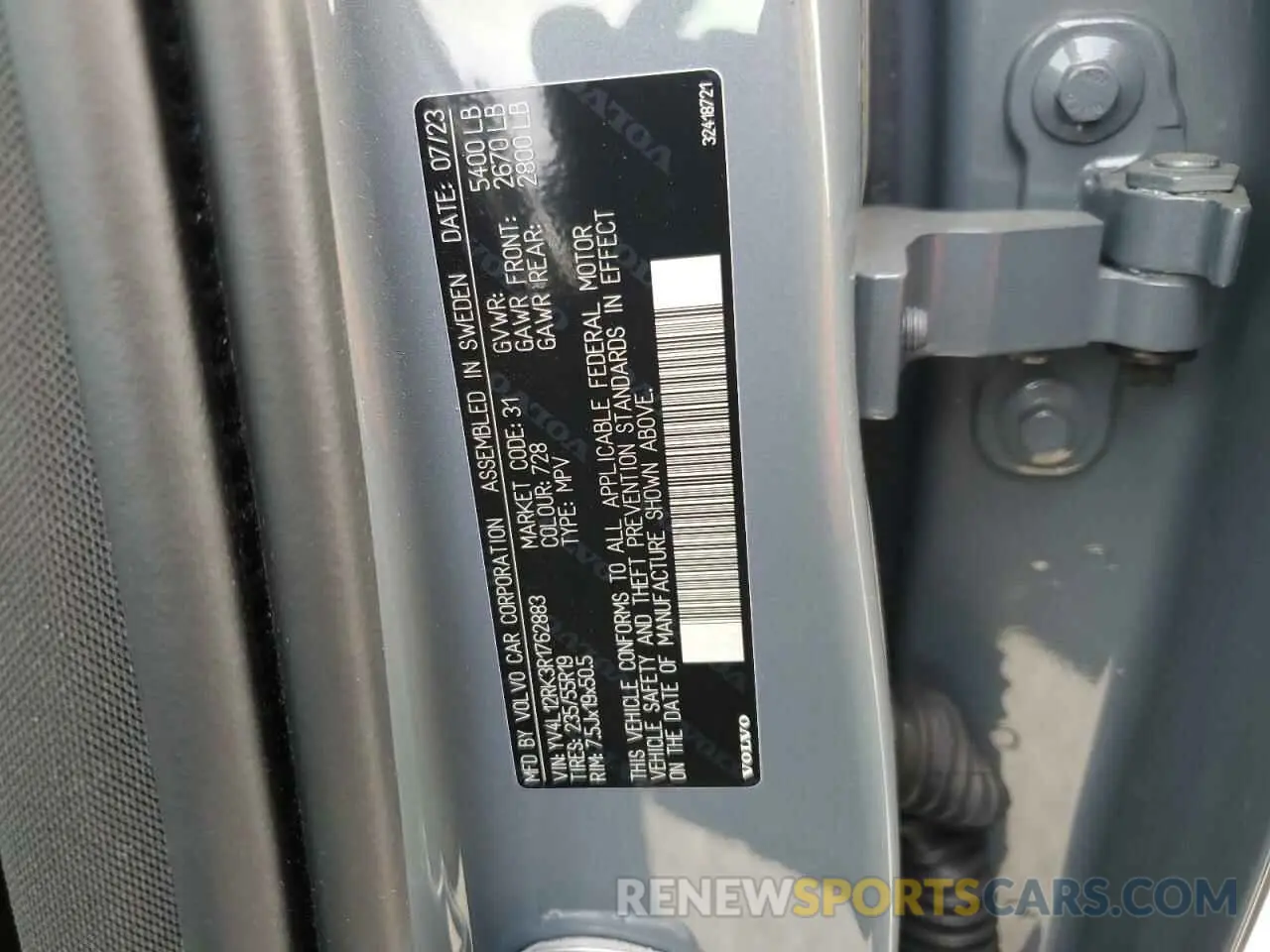 13 Фотография поврежденного автомобиля YV4L12RK3R1762883 VOLVO XC60 CORE 2024
