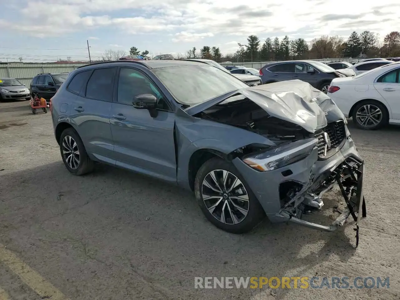 4 Фотография поврежденного автомобиля YV4L12RK3R1762883 VOLVO XC60 CORE 2024