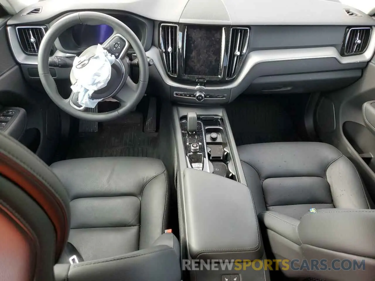 8 Фотография поврежденного автомобиля YV4L12RK3R1762883 VOLVO XC60 CORE 2024