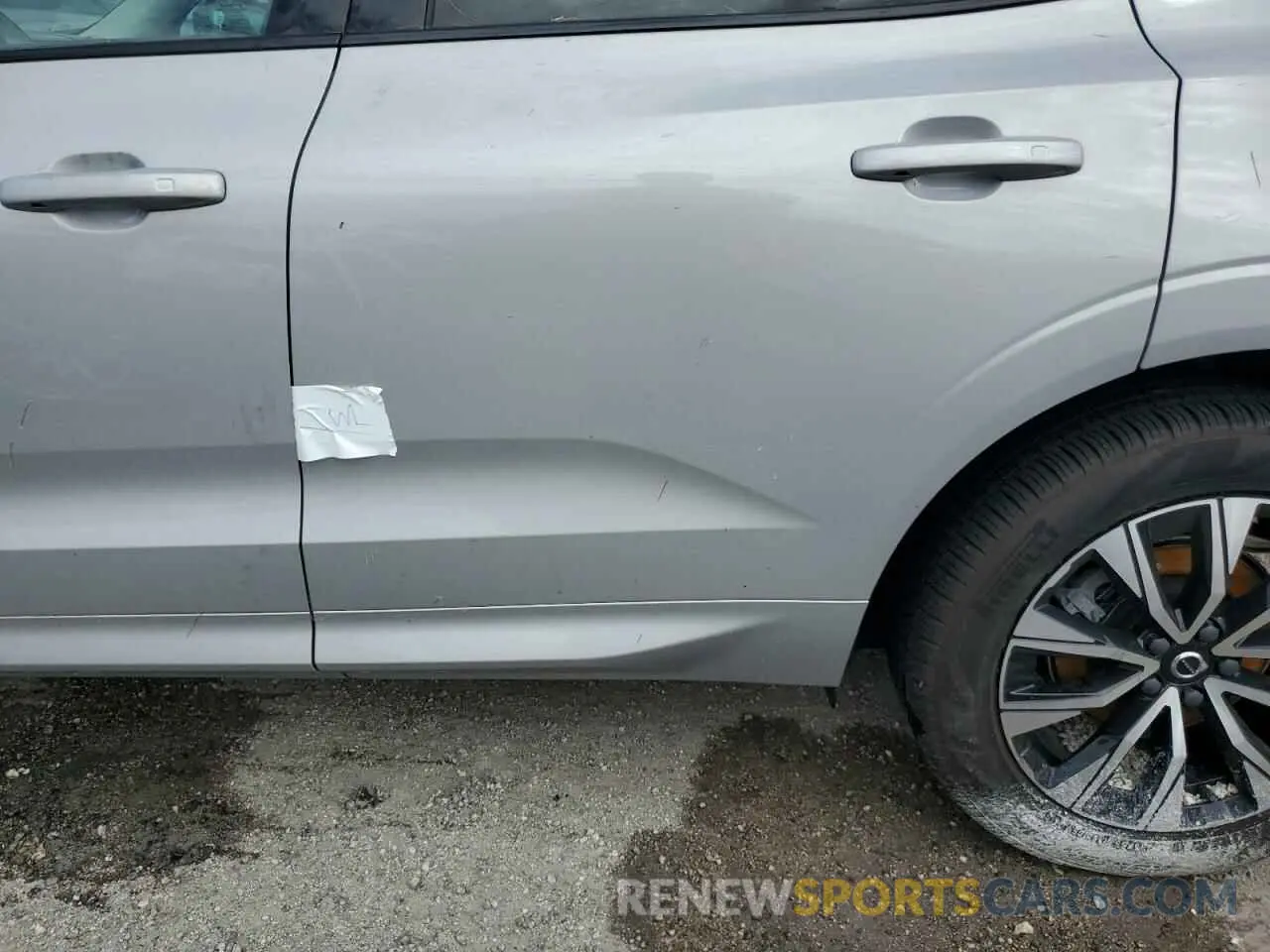 13 Photograph of a damaged car YV4L12RK8R1731256 VOLVO XC60 CORE 2024