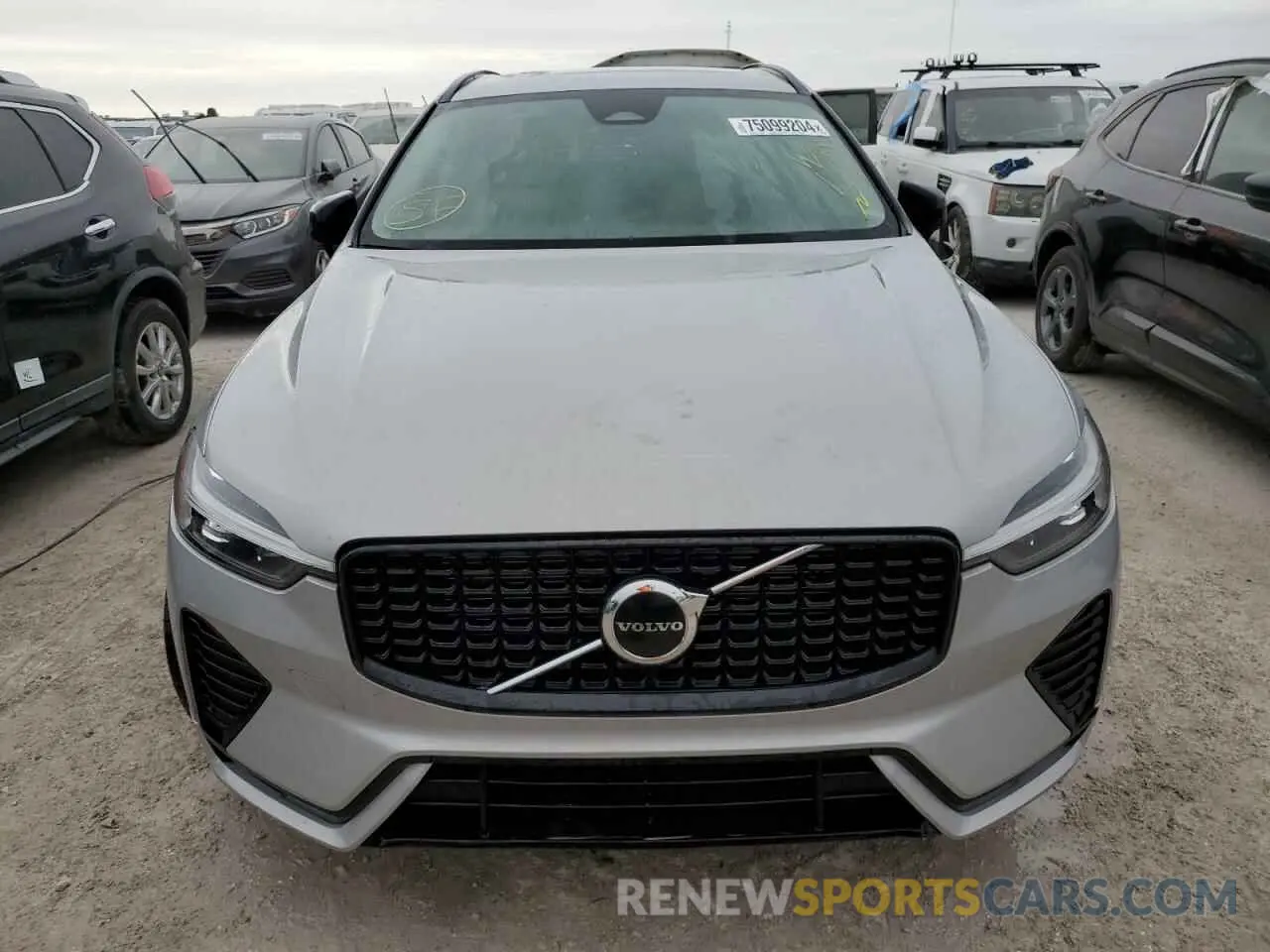 5 Photograph of a damaged car YV4L12RK8R1731256 VOLVO XC60 CORE 2024