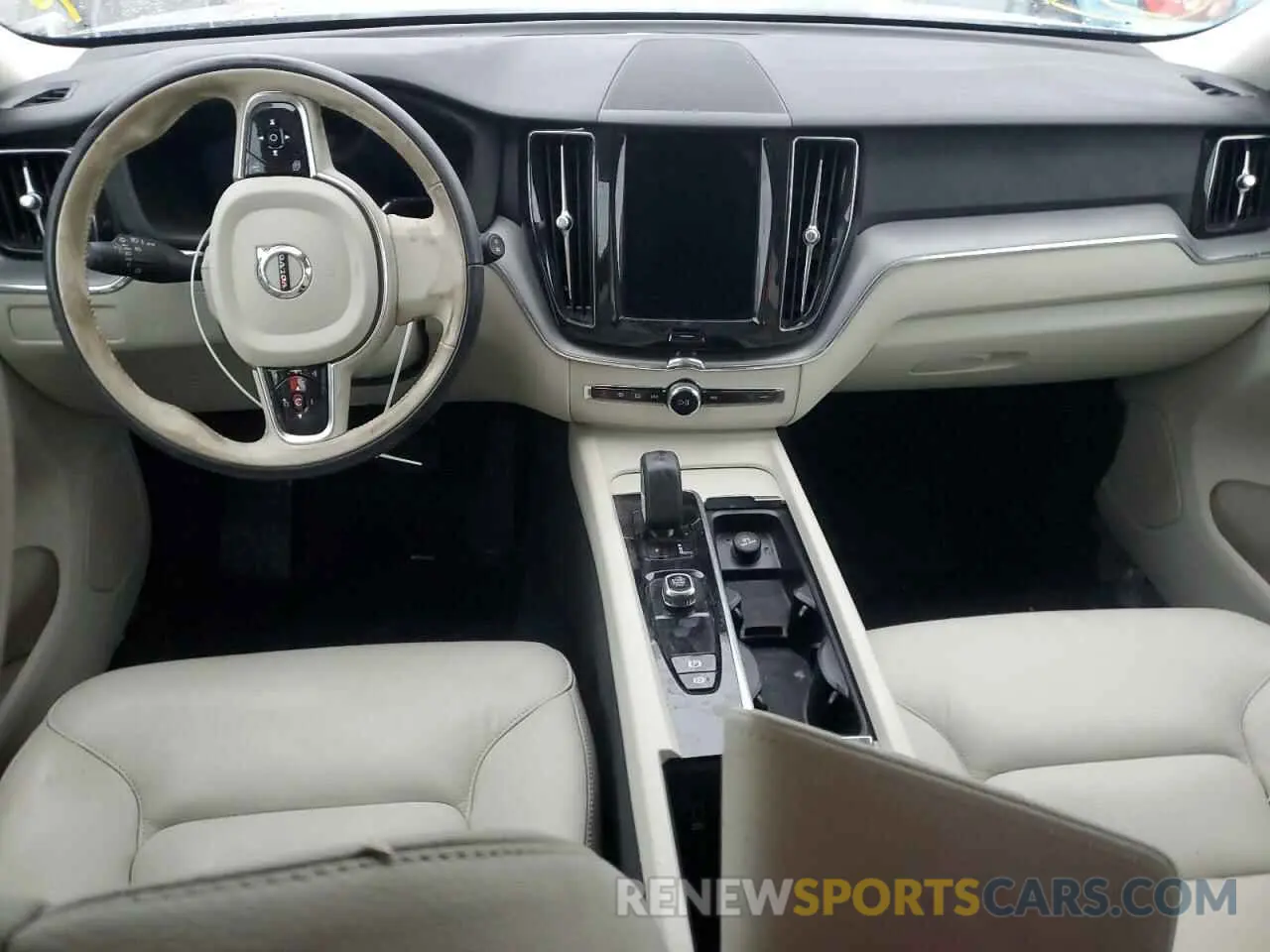8 Photograph of a damaged car YV4L12RK8R1731256 VOLVO XC60 CORE 2024
