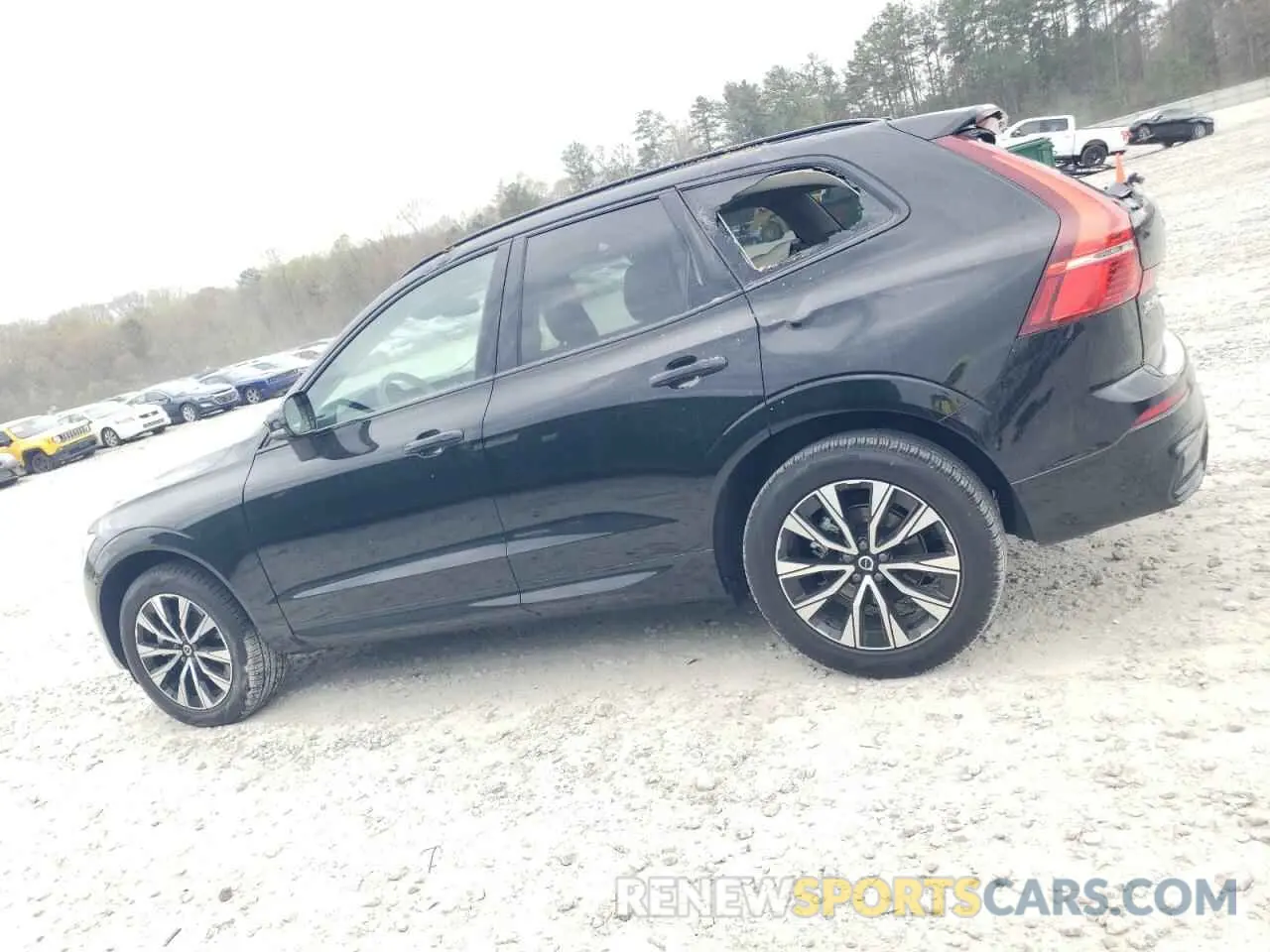 2 Фотография поврежденного автомобиля YV4M12RJ3S1045658 VOLVO XC60 CORE 2025