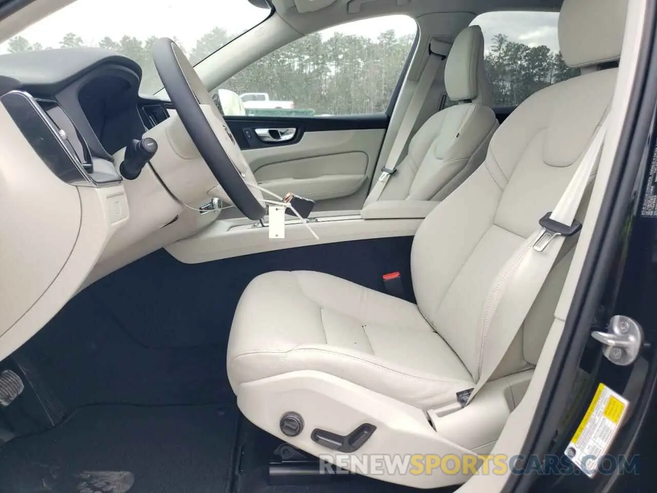 7 Фотография поврежденного автомобиля YV4M12RJ3S1045658 VOLVO XC60 CORE 2025