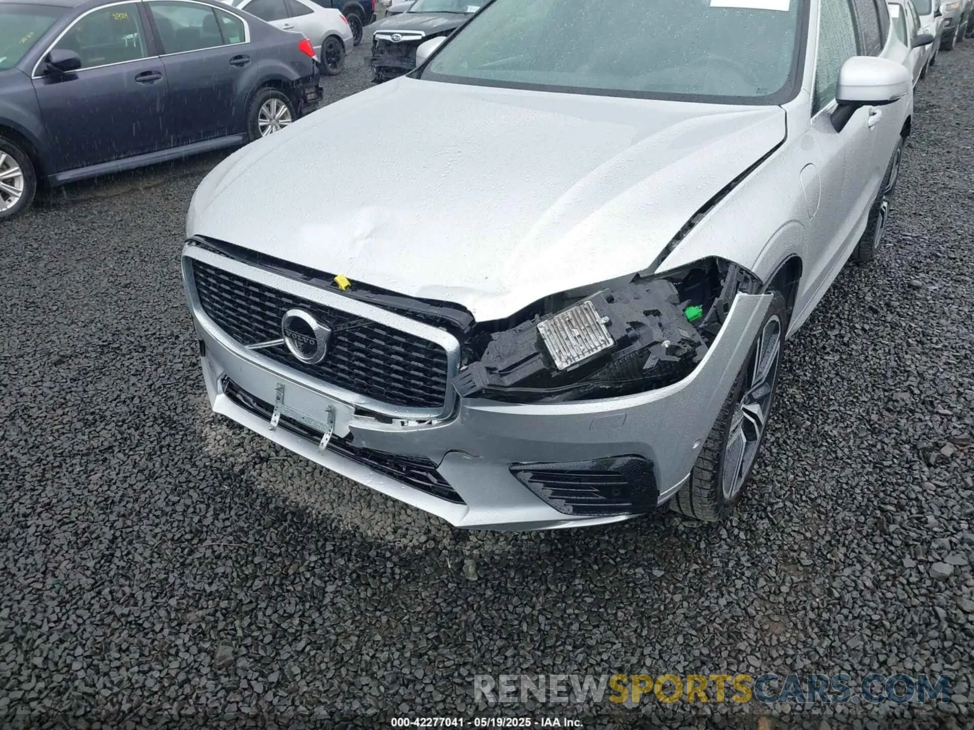 6 Photograph of a damaged car LYVBR0DMXKB238794 VOLVO XC60 HYBRID 2019
