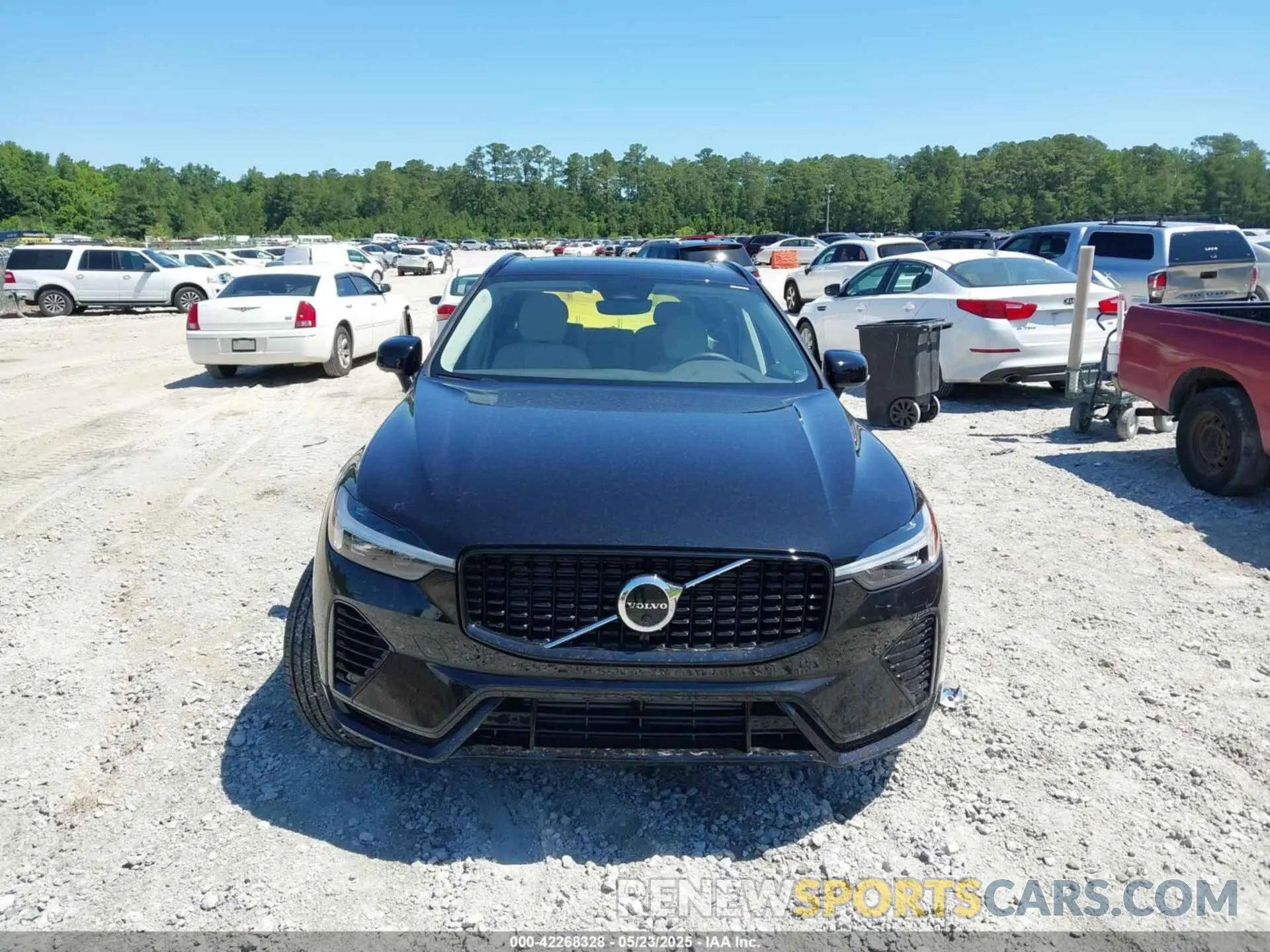 12 Photograph of a damaged car YV4H60RC9S1056625 VOLVO XC60 PLUG-IN HYBRID 2025