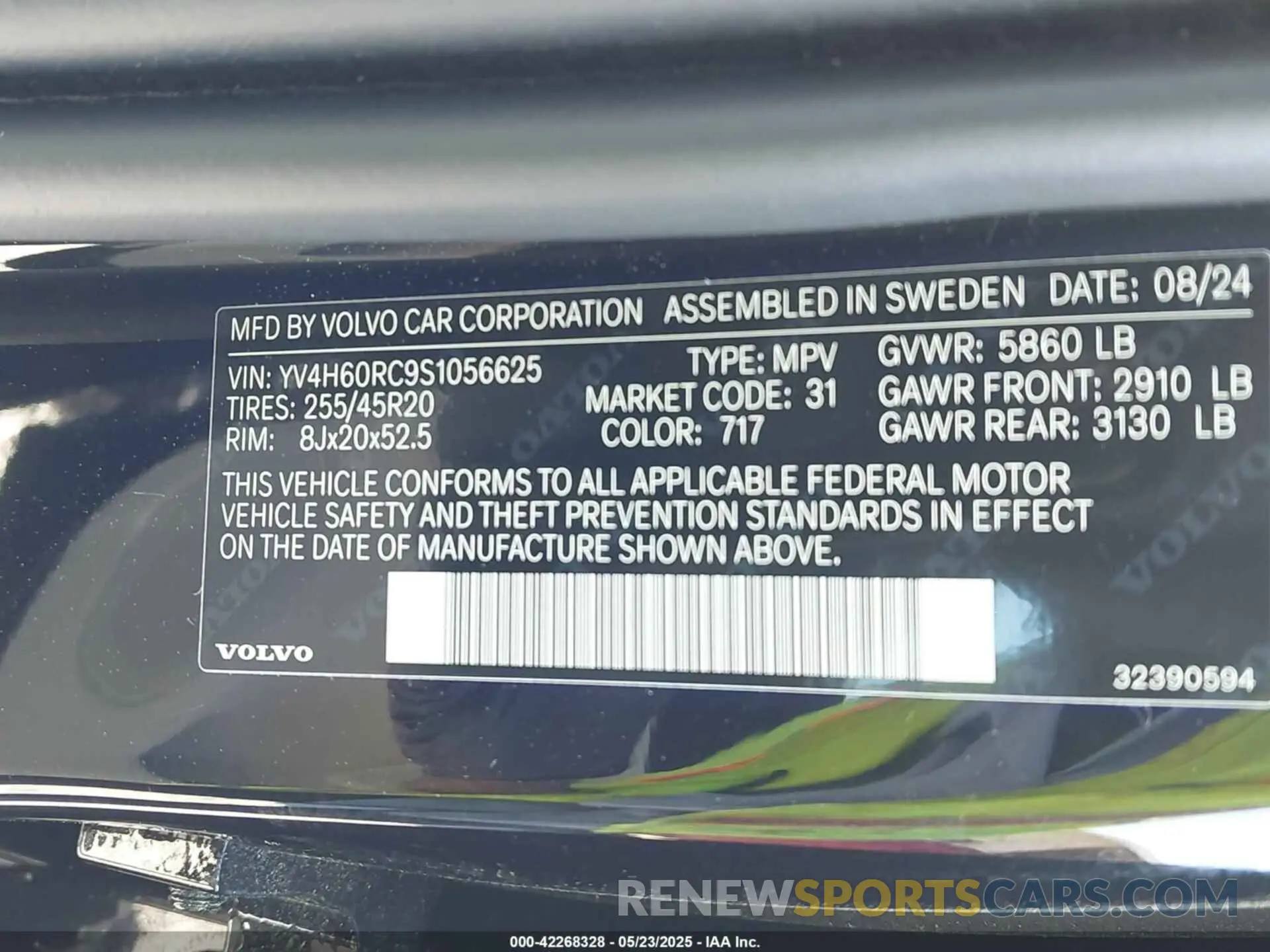 9 Photograph of a damaged car YV4H60RC9S1056625 VOLVO XC60 PLUG-IN HYBRID 2025
