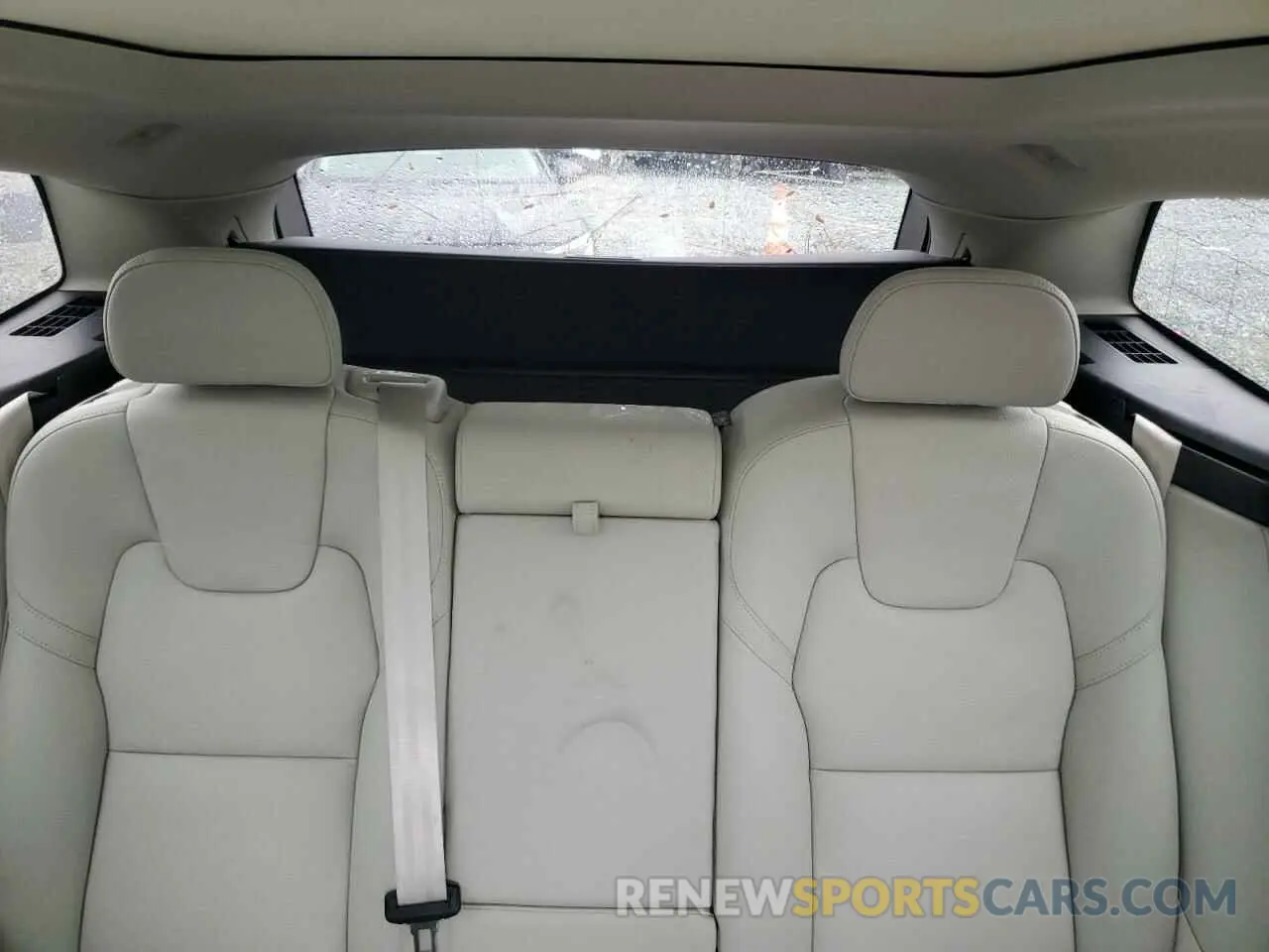 10 Photograph of a damaged car YV4L12DNXP1259995 VOLVO XC60 PLUS 2023