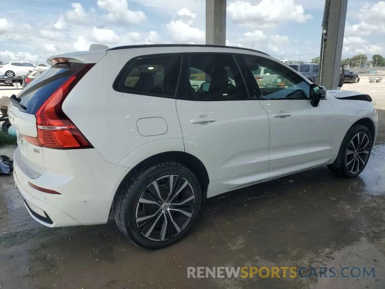 3 Photograph of a damaged car YV4L12DW9P1339457 VOLVO XC60 PLUS 2023