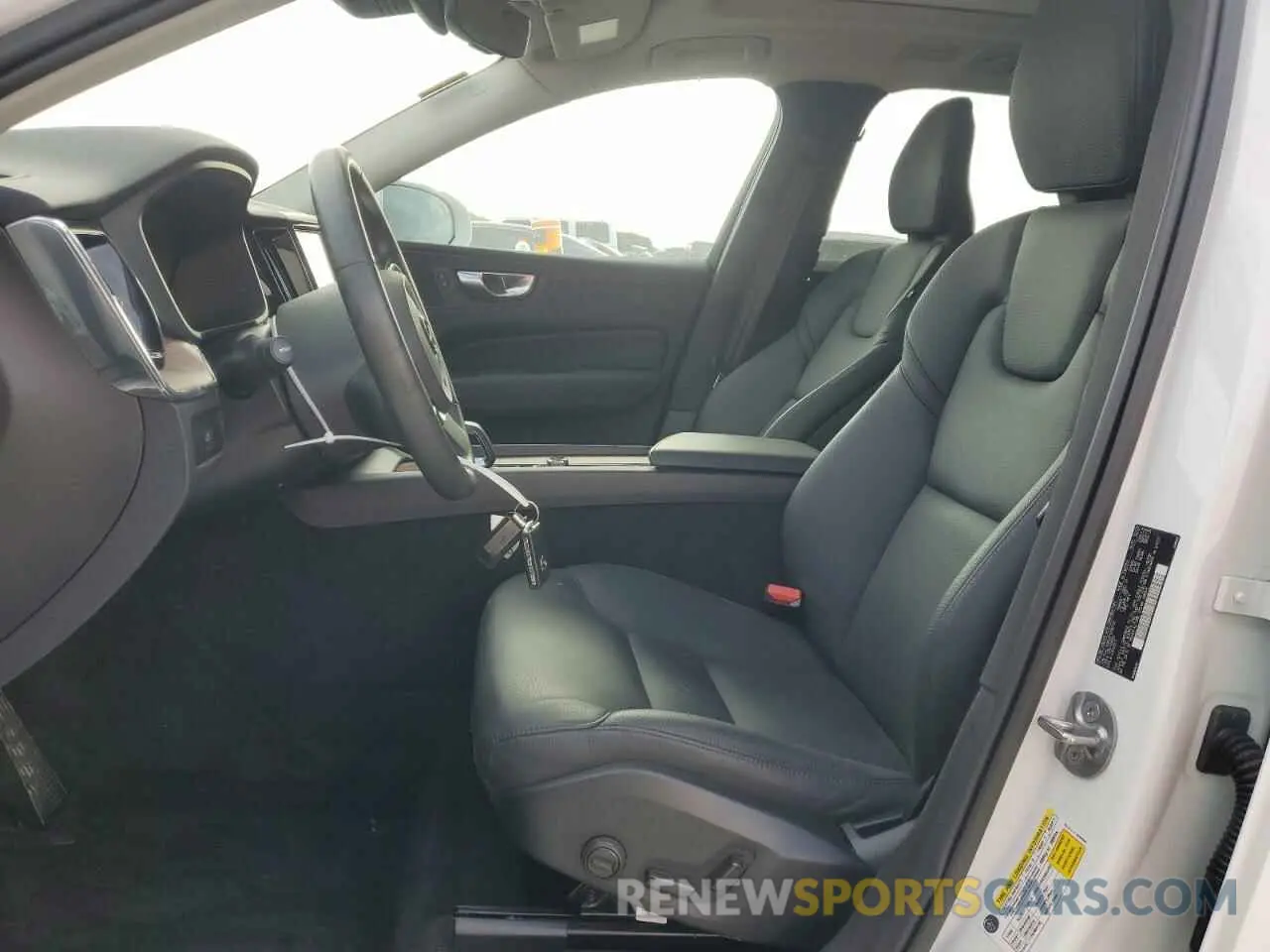 7 Фотография поврежденного автомобиля YV4L12RE2P1338733 VOLVO XC60 PLUS 2023
