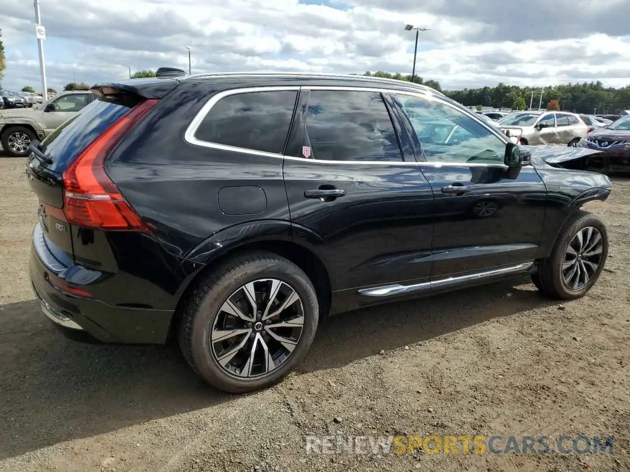 3 Photograph of a damaged car YV4L12RN2P1332950 VOLVO XC60 PLUS 2023