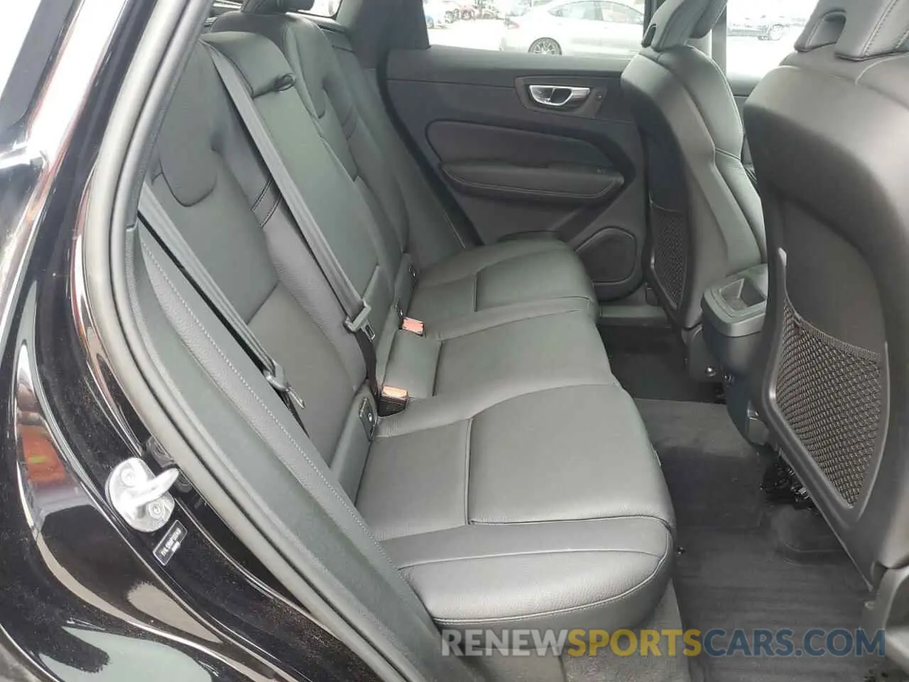 11 Фотография поврежденного автомобиля YV4L12RNXP1300408 VOLVO XC60 PLUS 2023