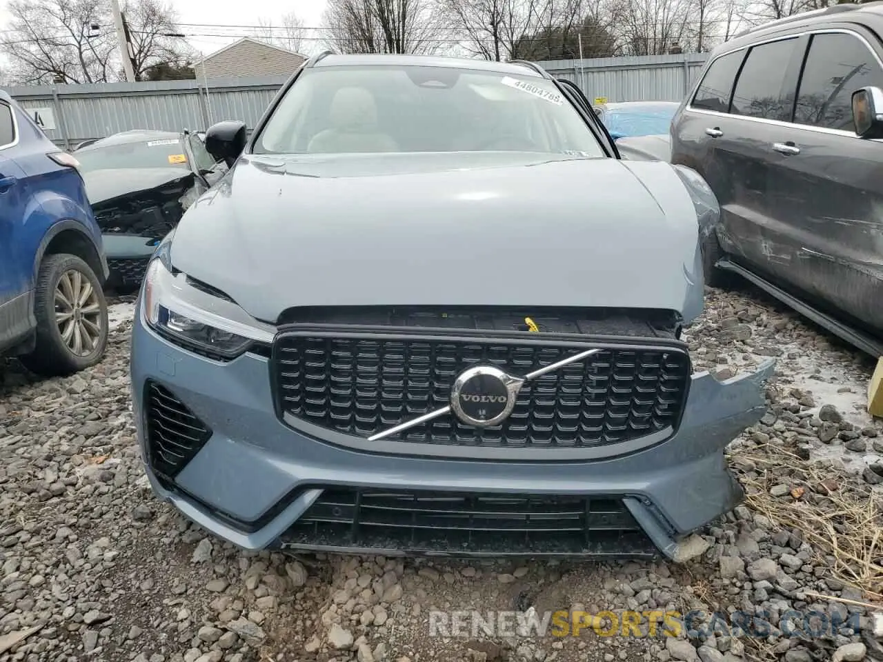 5 Photograph of a damaged car YV4H60DL4R1931269 VOLVO XC60 PLUS 2024