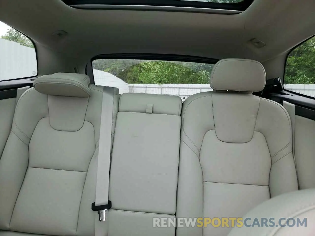 10 Фотография поврежденного автомобиля YV4L12RL1R1783966 VOLVO XC60 PLUS 2024