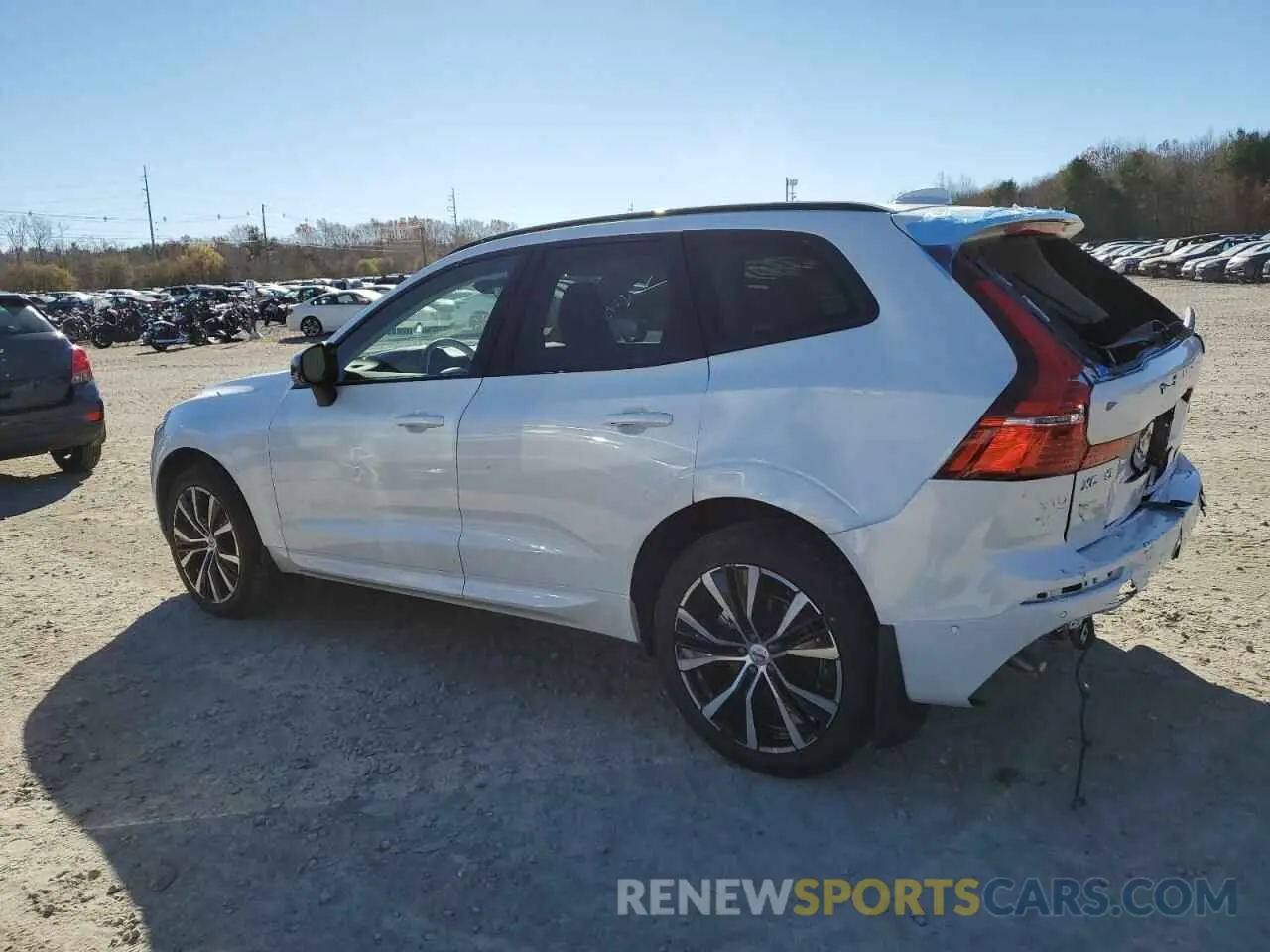 2 Фотография поврежденного автомобиля YV4L12RL1R1842594 VOLVO XC60 PLUS 2024