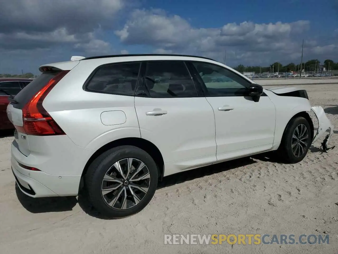 3 Photograph of a damaged car YV4L12RL2R1715563 VOLVO XC60 PLUS 2024