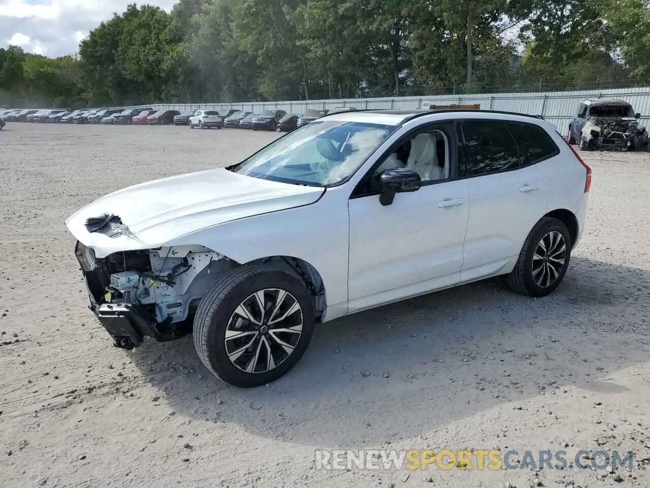 1 Photograph of a damaged car YV4L12RL2R1823858 VOLVO XC60 PLUS 2024