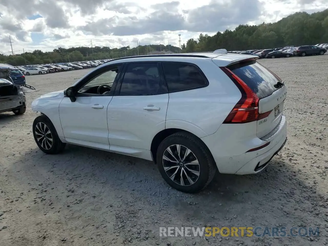 2 Photograph of a damaged car YV4L12RL2R1823858 VOLVO XC60 PLUS 2024