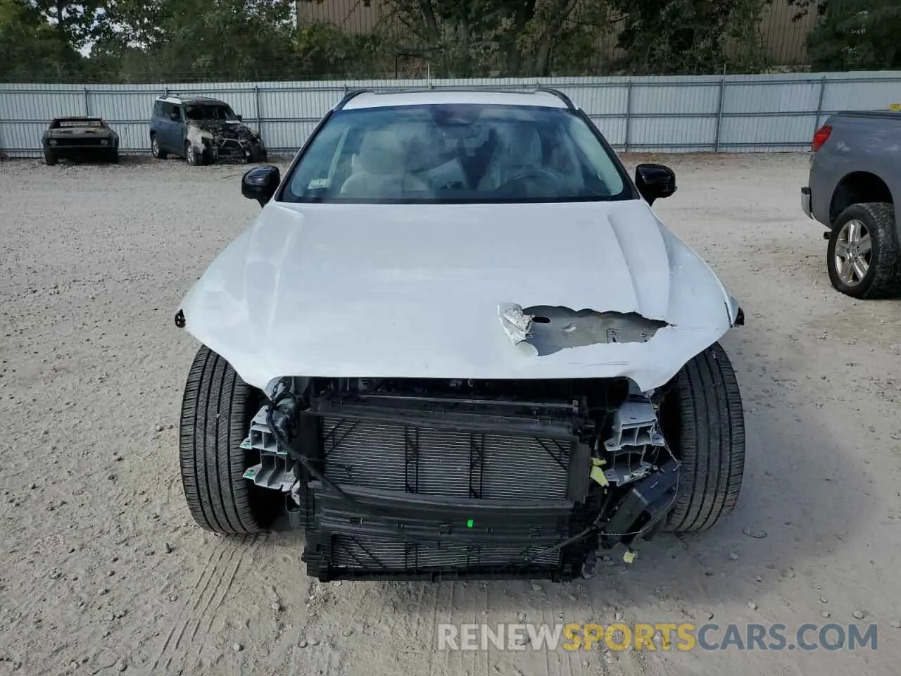 5 Photograph of a damaged car YV4L12RL2R1823858 VOLVO XC60 PLUS 2024