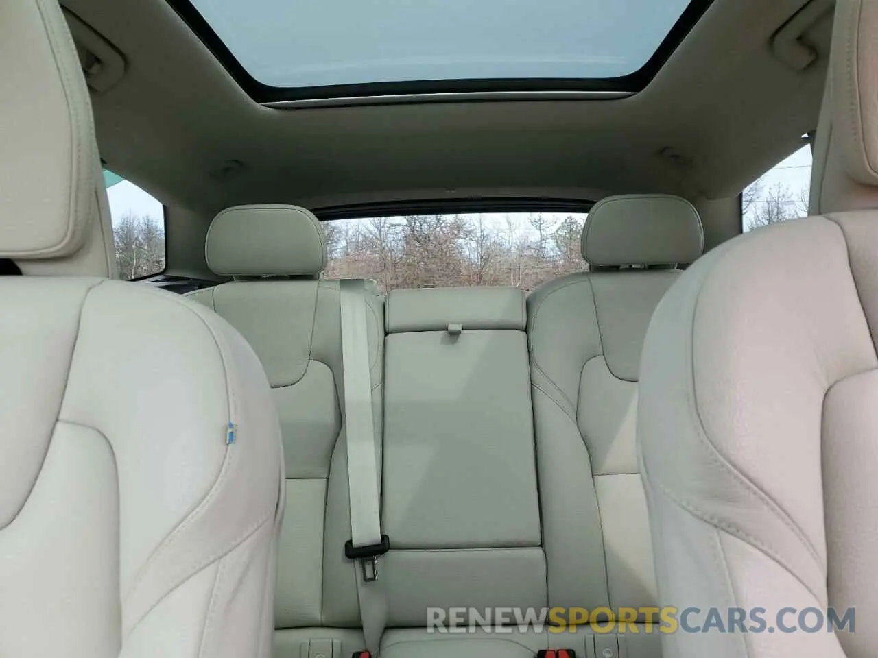 10 Фотография поврежденного автомобиля YV4L12RL3R1710498 VOLVO XC60 PLUS 2024