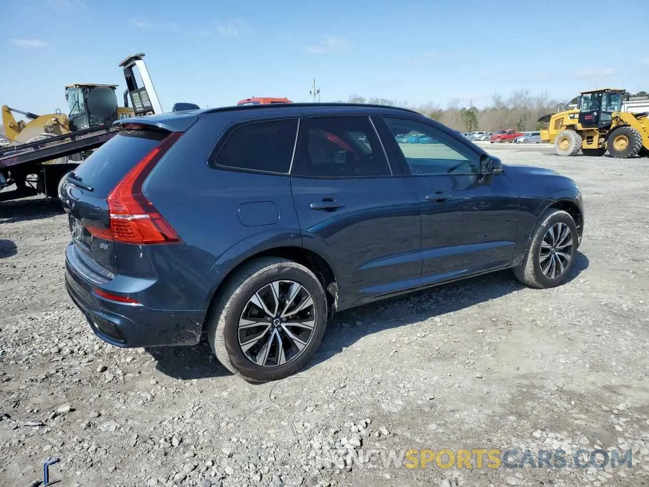 3 Фотография поврежденного автомобиля YV4L12RL3R1916064 VOLVO XC60 PLUS 2024