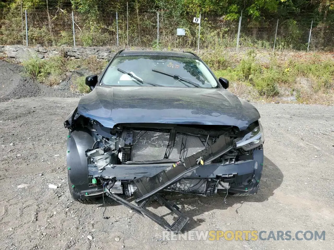 5 Photograph of a damaged car YV4L12RL7R1811172 VOLVO XC60 PLUS 2024