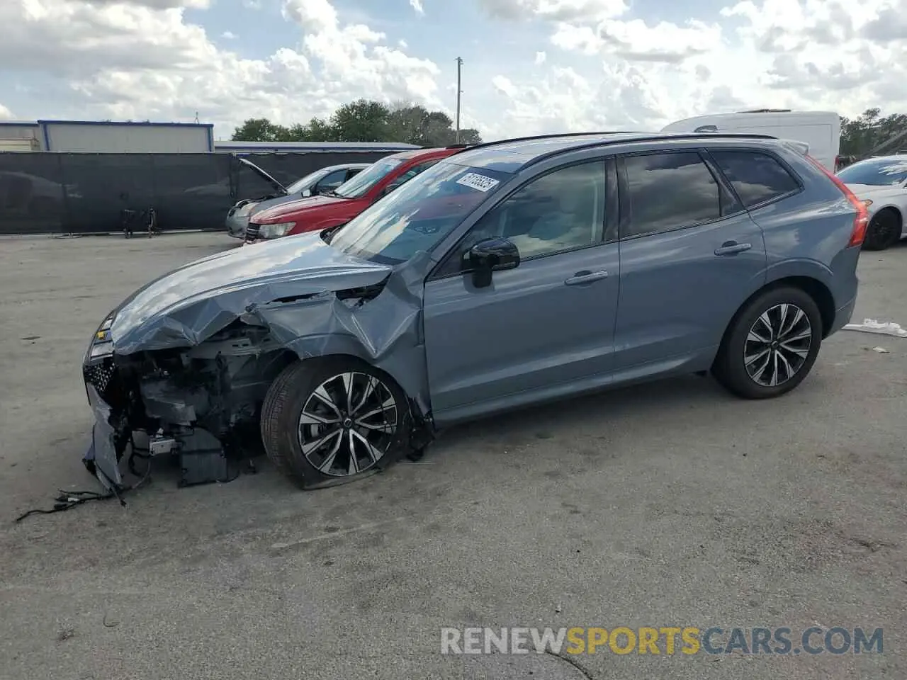 1 Фотография поврежденного автомобиля YV4L12RL8R1830216 VOLVO XC60 PLUS 2024