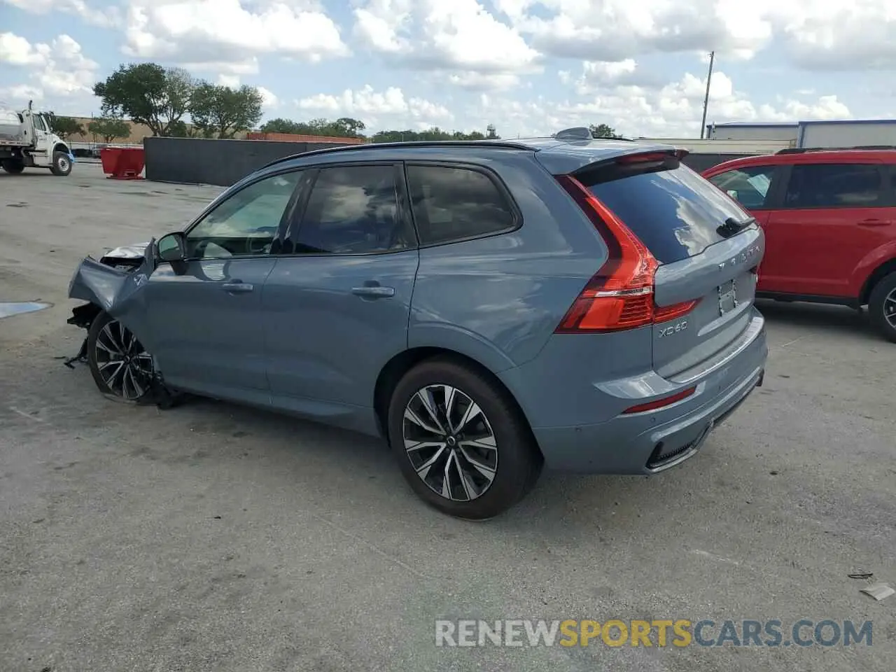 2 Фотография поврежденного автомобиля YV4L12RL8R1830216 VOLVO XC60 PLUS 2024