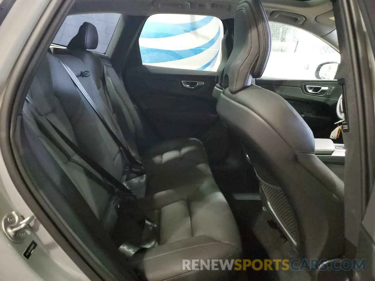 11 Фотография поврежденного автомобиля YV4L12RLXR1889557 VOLVO XC60 PLUS 2024