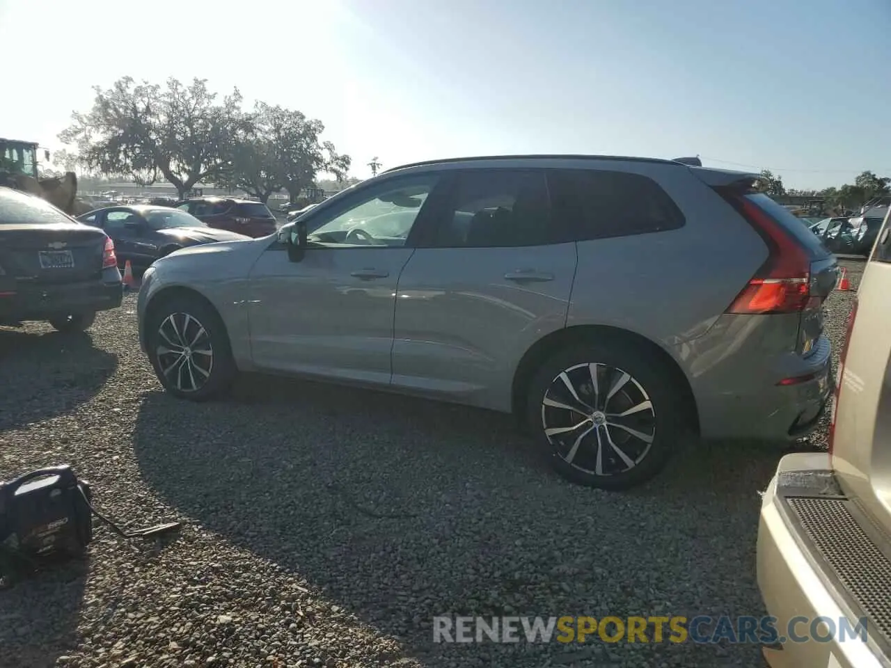 2 Photograph of a damaged car YV4M12RC0S1002767 VOLVO XC60 PLUS 2025