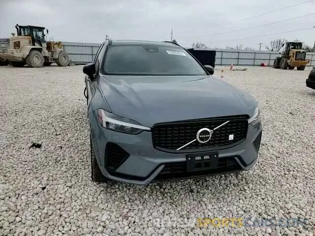 11 Фотография поврежденного автомобиля YV4H60DP4R1777293 VOLVO XC60 POLES 2024