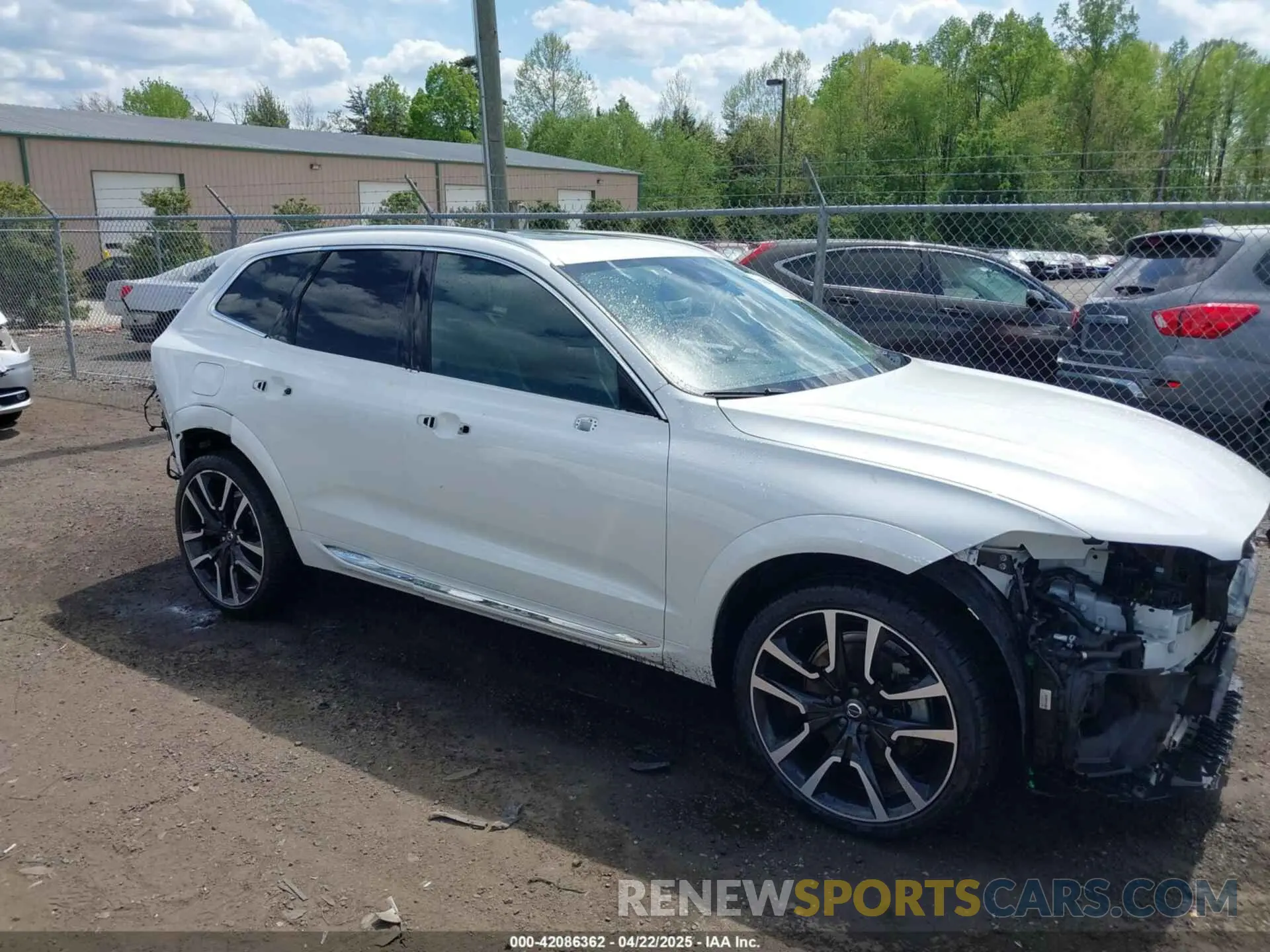 1 Фотография поврежденного автомобиля YV4BR0DL5M1782490 VOLVO XC60 RECHARGE PLUG-IN HYBRID 2021