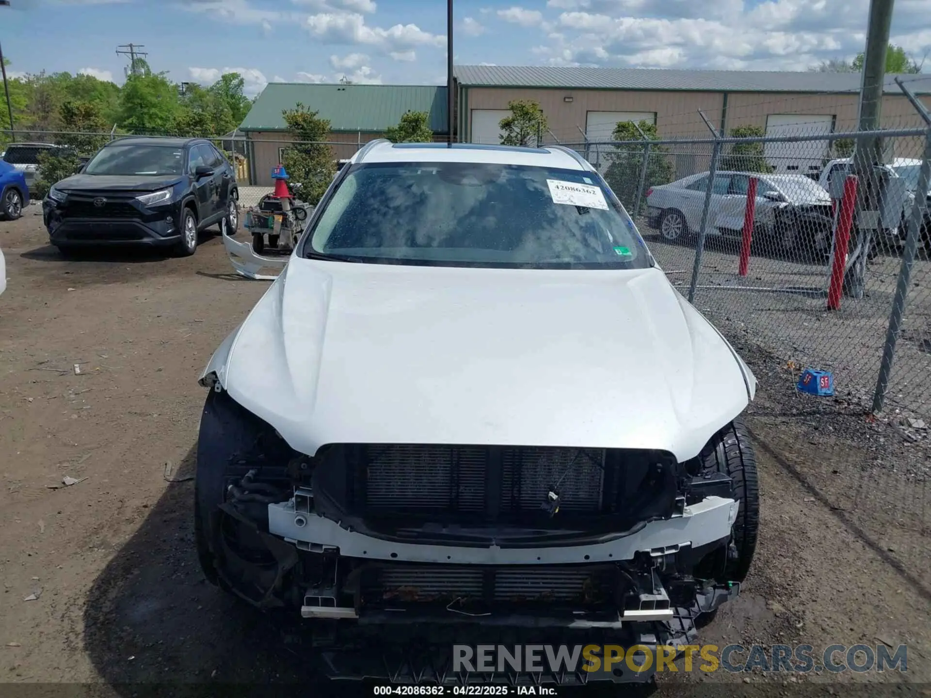 13 Фотография поврежденного автомобиля YV4BR0DL5M1782490 VOLVO XC60 RECHARGE PLUG-IN HYBRID 2021