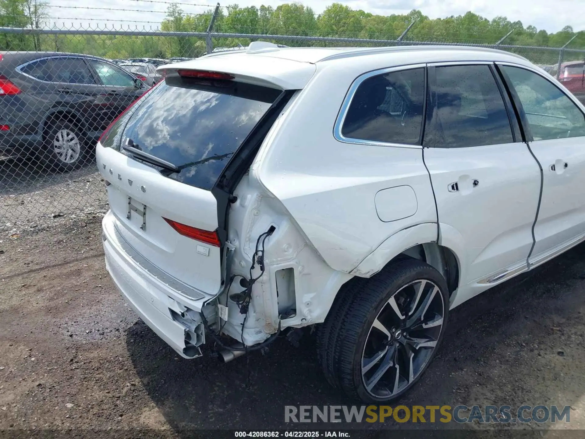 20 Фотография поврежденного автомобиля YV4BR0DL5M1782490 VOLVO XC60 RECHARGE PLUG-IN HYBRID 2021
