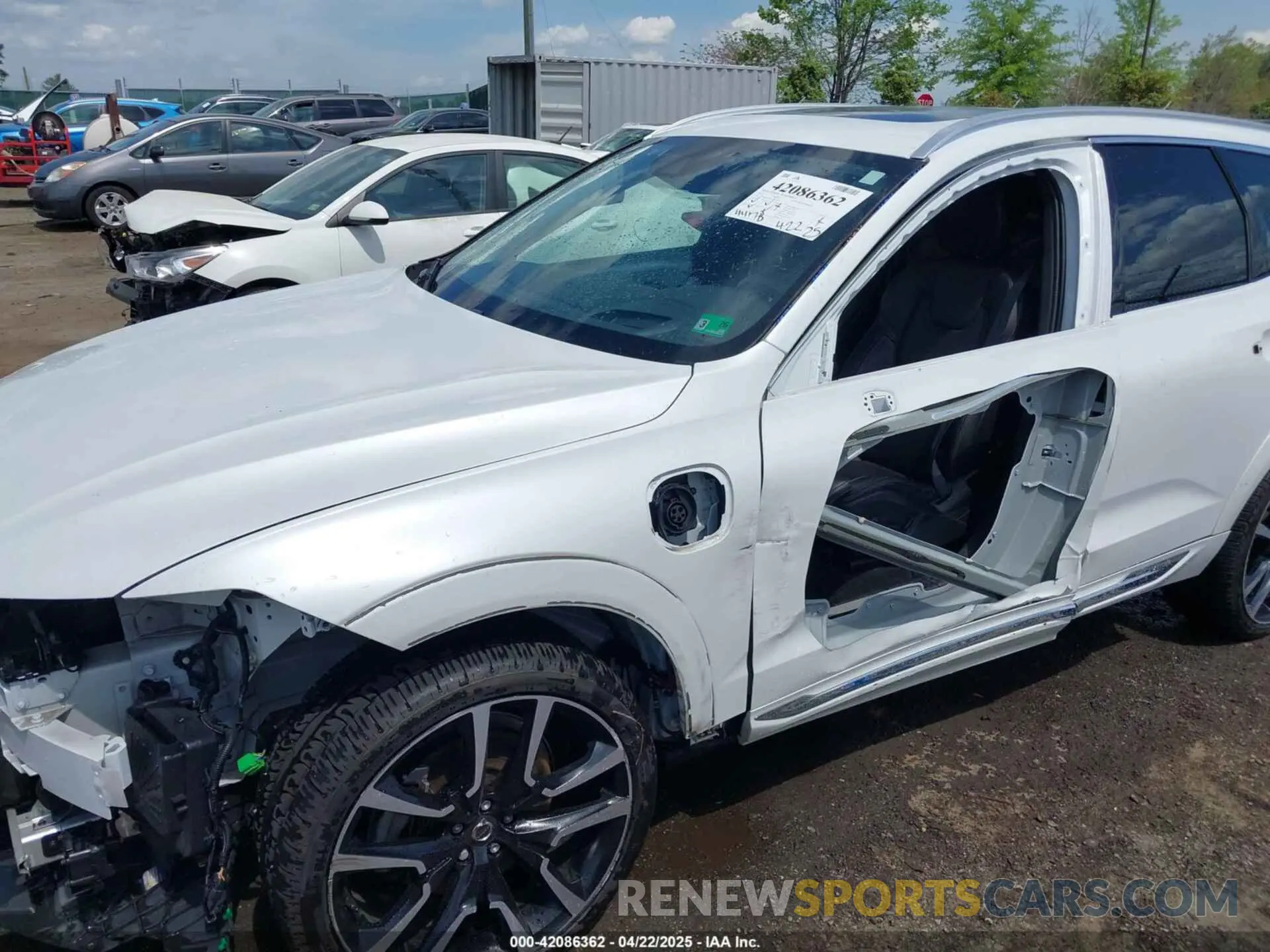 6 Фотография поврежденного автомобиля YV4BR0DL5M1782490 VOLVO XC60 RECHARGE PLUG-IN HYBRID 2021