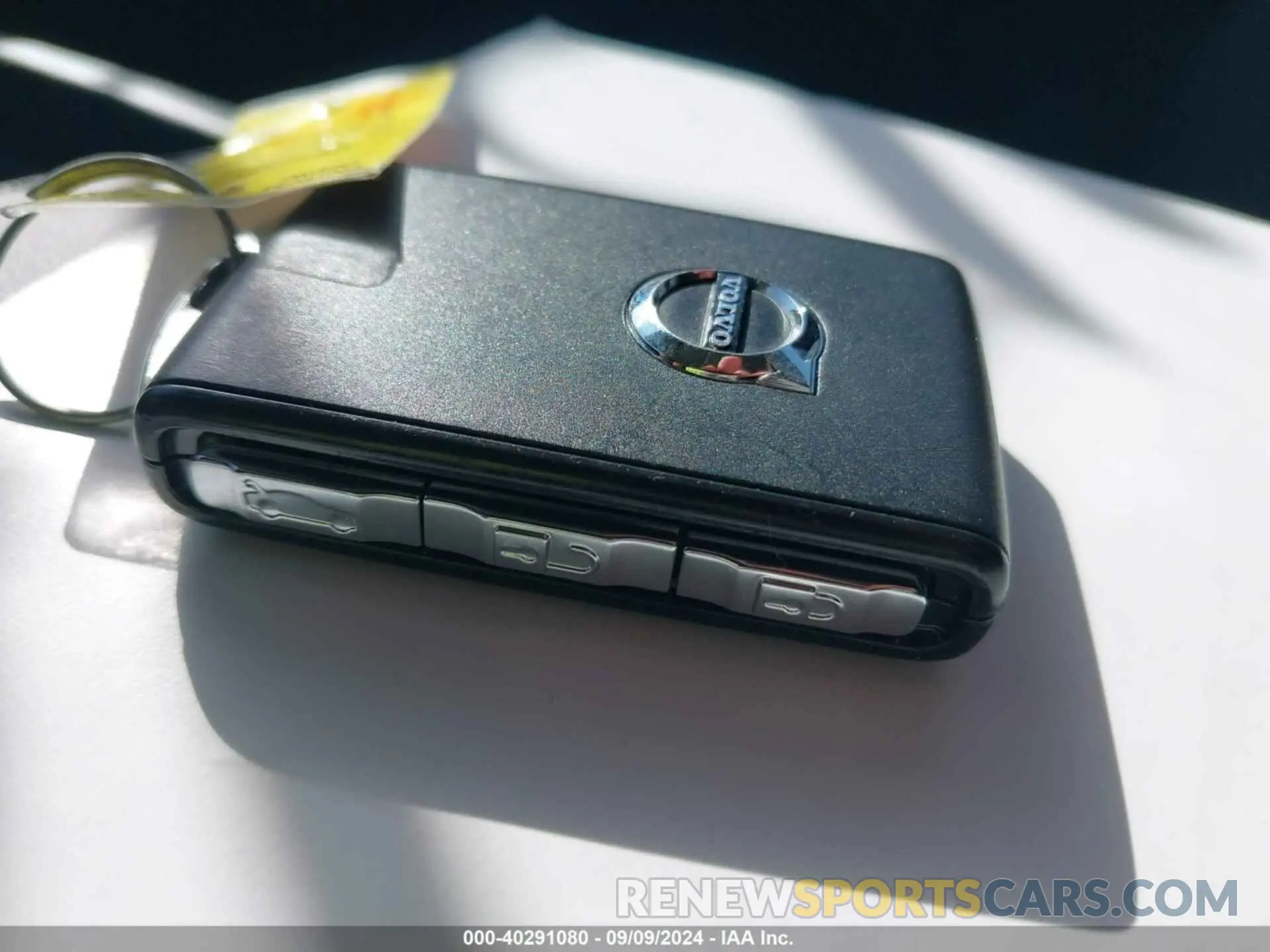 11 Фотография поврежденного автомобиля YV4H60DX2P1356847 VOLVO XC60 RECHARGE PLUG-IN HYBRID 2023