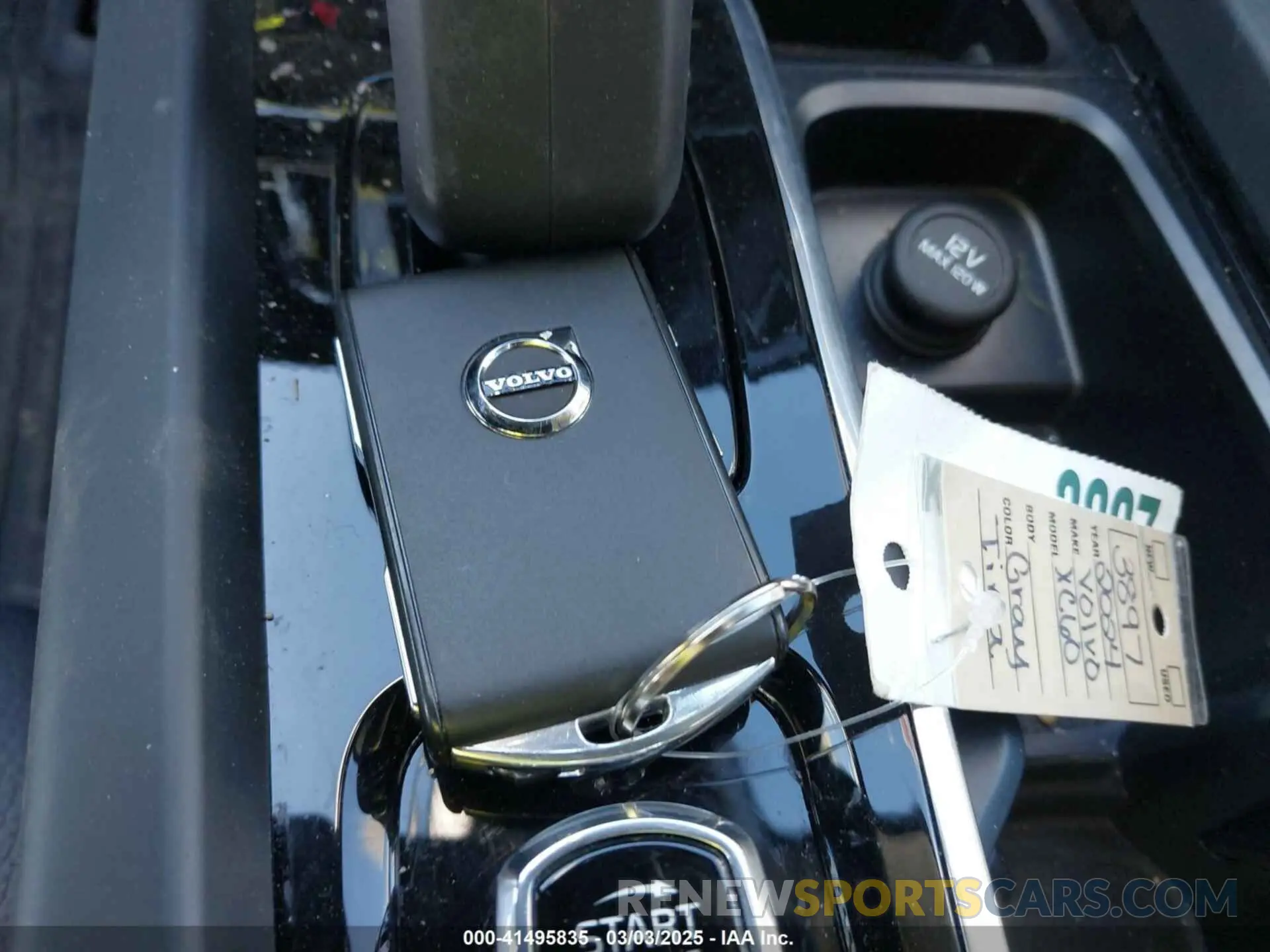 11 Фотография поврежденного автомобиля YV4H60DL0R1918759 VOLVO XC60 RECHARGE PLUG-IN HYBRID 2024